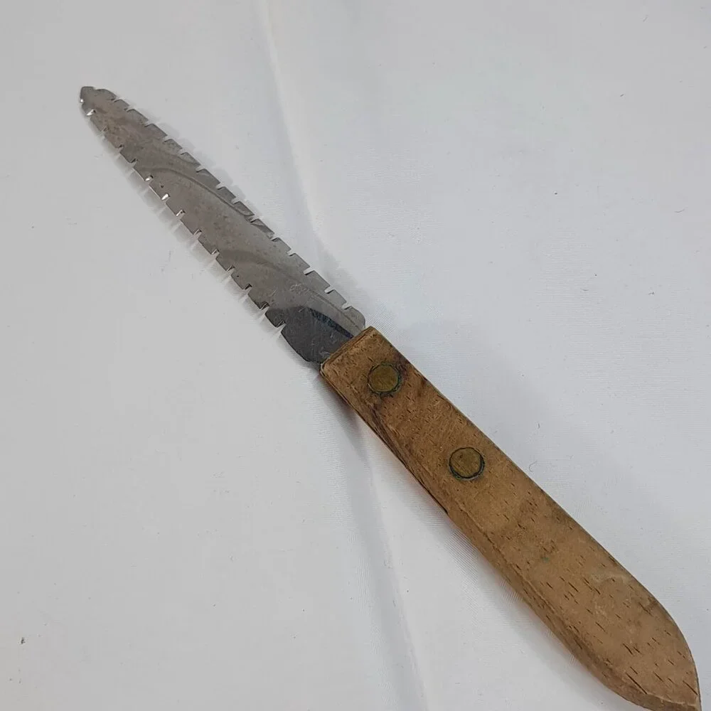 Vintage Robinson Stainless Serrated‎ Curved Grapefruit Knife Wood Handle USA
